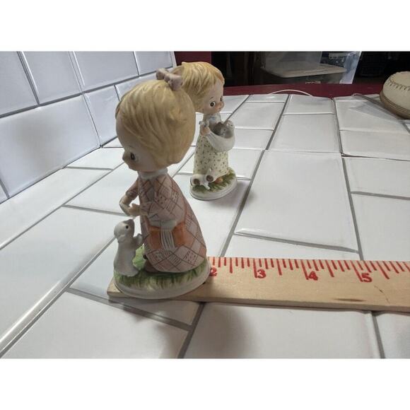 Lefton China 2 Everything We Do We Do Together 00204 Girls Playing With Kittens - Picture 13 of 14